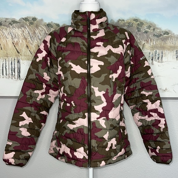 Columbia Jackets & Blazers - Columbia Powder Lite Jacket Green & Pink Camouflage Puffer Winter Jacket ☃️